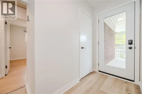 38 Endfield Avenue Hamilton ON L8T 2L4