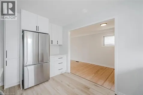 38 Endfield Avenue Hamilton ON L8T 2L4