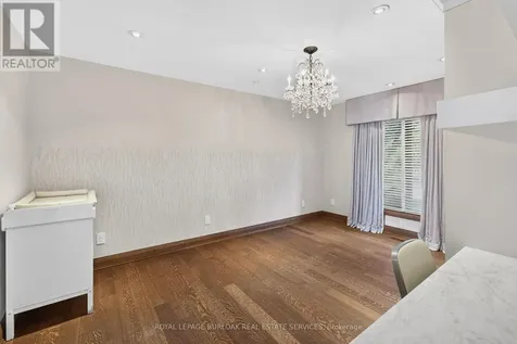 90 Oaklands Park Court Burlington (bayview) ON L7T 4G9