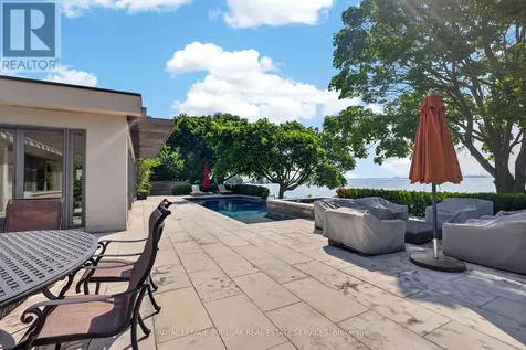 90 Oaklands Park Court Burlington (bayview) ON L7T 4G9