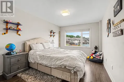 114 Larimar Circle Ottawa ON K1X 0B7
