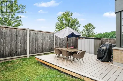 114 Larimar Circle Ottawa ON K1X 0B7