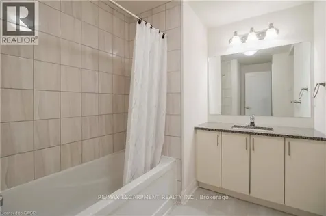 2 Willow Street Paris ON N3L 0K7