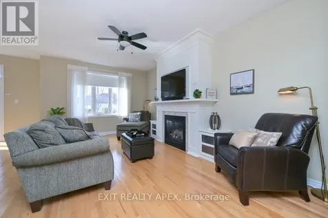 5 Canoe Road Wasaga Beach ON L9Z 0E9