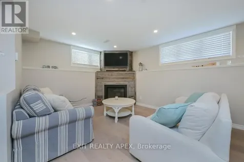 5 Canoe Road Wasaga Beach ON L9Z 0E9