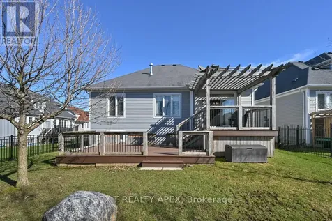 5 Canoe Road Wasaga Beach ON L9Z 0E9