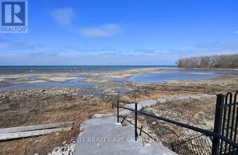 5 Canoe Road Wasaga Beach ON L9Z 0E9