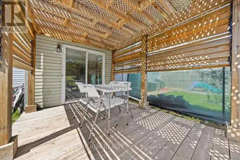 113 Gray Crescent Ottawa ON K2K 3J7