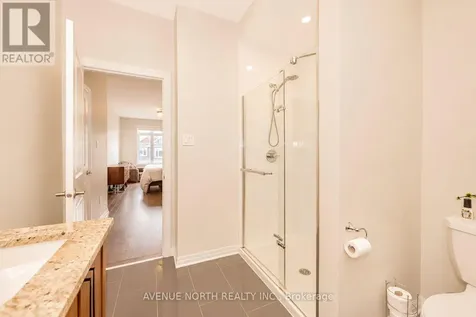 323 Lysander Place Ottawa ON K1K 3X8