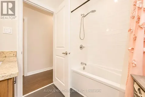 323 Lysander Place Ottawa ON K1K 3X8