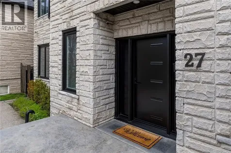 27 Elodia Court Hamilton ON L9C 7R2