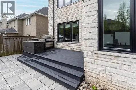 27 Elodia Court Hamilton ON L9C 7R2
