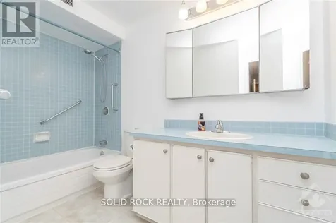 415 Greenview Avenue Ottawa ON K2B 8G5