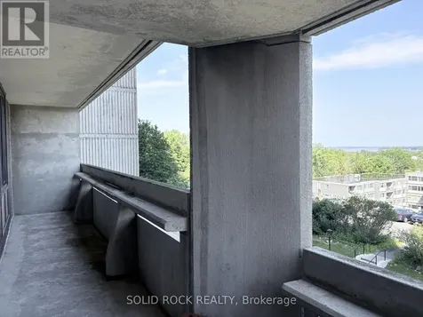 415 Greenview Avenue Ottawa ON K2B 8G5