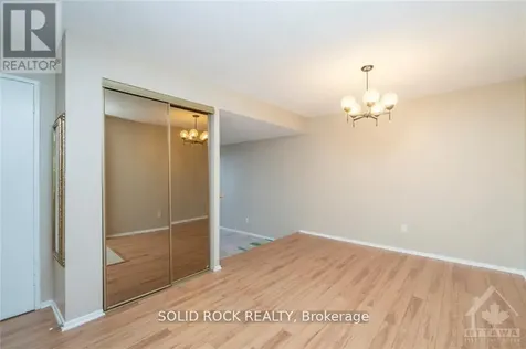 415 Greenview Avenue Ottawa ON K2B 8G5