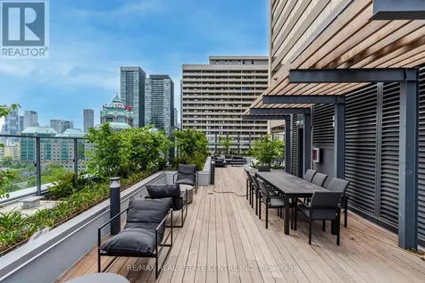 395 Bloor Street East Toronto (north St. James Town) ON M4W 0B4