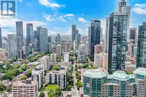 395 Bloor Street East Toronto (north St. James Town) ON M4W 0B4