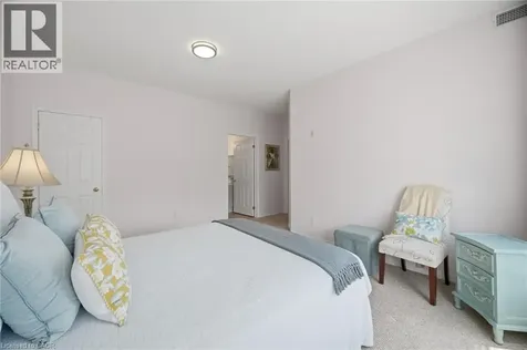 2000 Creekside Drive Dundas ON L9H 7S7