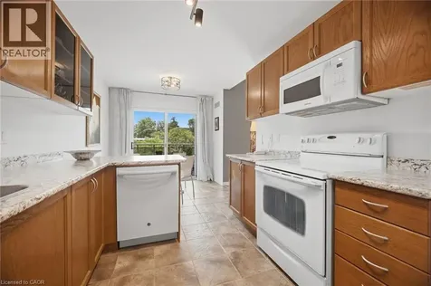 2000 Creekside Drive Dundas ON L9H 7S7