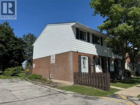 3093 Meadowbrook Lane Windsor ON N8T 3C5