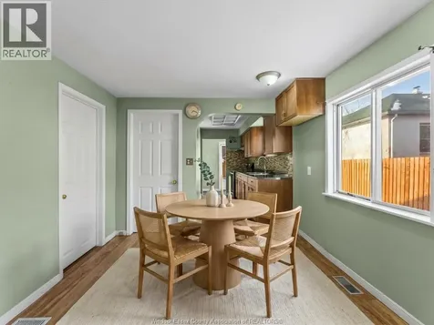 2509 Alexis Road Windsor ON N9J 1Y3