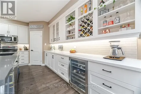 387 Gravel Ridge Trail Kitchener ON N2E 0B9