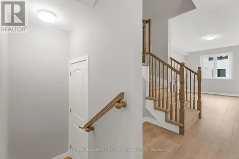 519 Brigatine Avenue Ottawa ON K2S 0P9