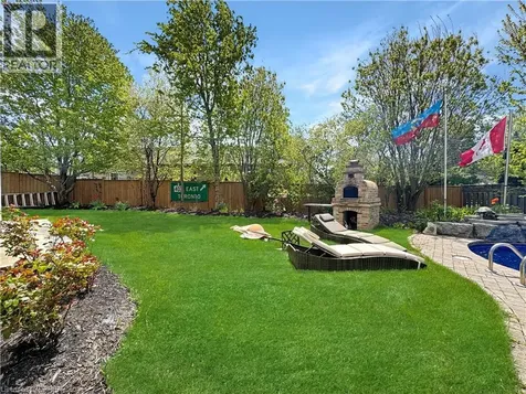 19 Zavarella Court Paris ON N3L 4H3