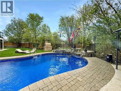 19 Zavarella Court Paris ON N3L 4H3