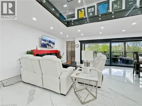 19 Zavarella Court Paris ON N3L 4H3