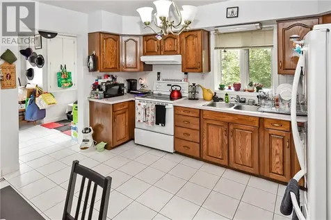 453 Victoria Street Sudbury ON P3C 1L1