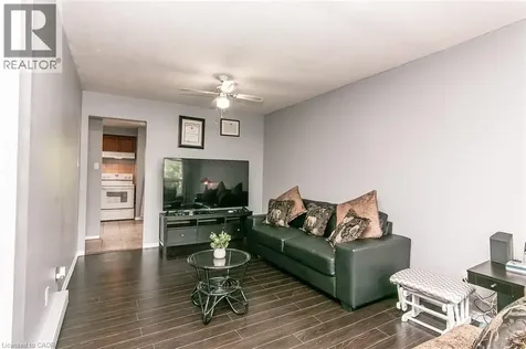 80 Old Country Drive Kitchener ON N2E 2E5
