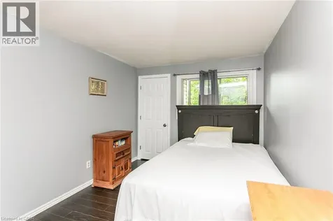 80 Old Country Drive Kitchener ON N2E 2E5