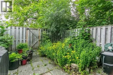 80 Old Country Drive Kitchener ON N2E 2E5