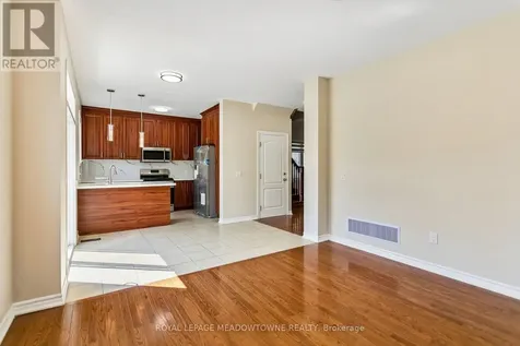 15 Learmont Avenue Caledon ON L7C 3N3
