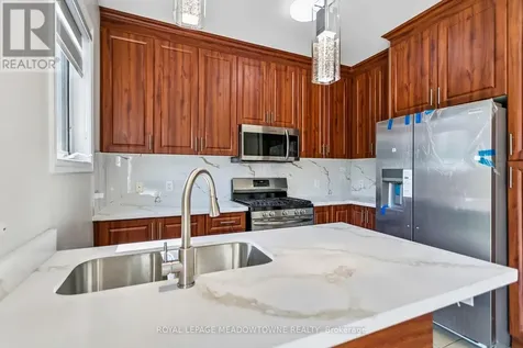 15 Learmont Avenue Caledon ON L7C 3N3
