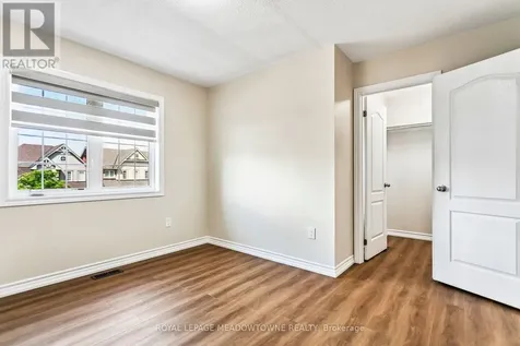 15 Learmont Avenue Caledon ON L7C 3N3