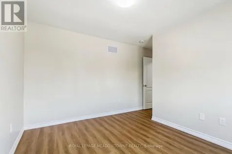 15 Learmont Avenue Caledon ON L7C 3N3