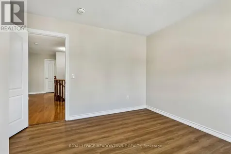 15 Learmont Avenue Caledon ON L7C 3N3