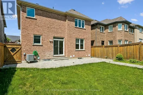 15 Learmont Avenue Caledon ON L7C 3N3