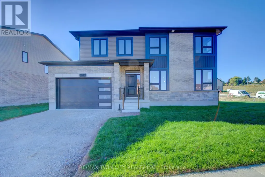 171 Otterbein Road Kitchener ON N2B 0A8