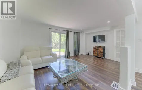 32 Enfield Drive Cambridge ON N1P 1A5