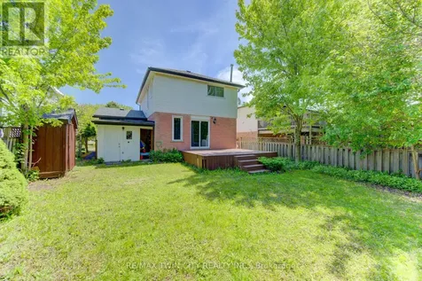 32 Enfield Drive Cambridge ON N1P 1A5