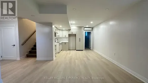 125 Jewel Street Blue Mountains ON N0H 1J0