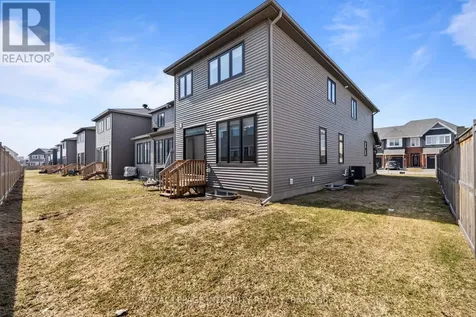 133 Angelonia Crescent Ottawa ON K1T 0Y5