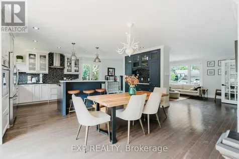 2136 Fillmore Crescent Ottawa ON K1J 6A4