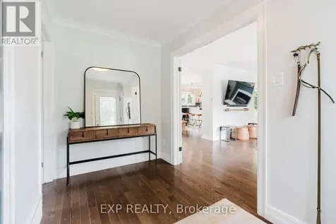 2136 Fillmore Crescent Ottawa ON K1J 6A4