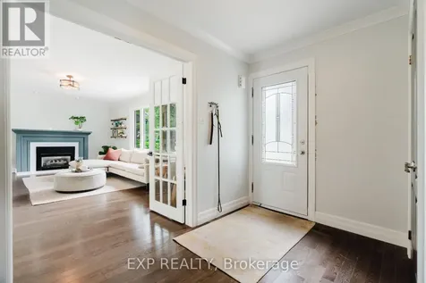 2136 Fillmore Crescent Ottawa ON K1J 6A4