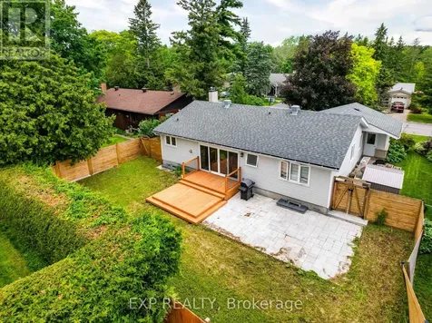 2136 Fillmore Crescent Ottawa ON K1J 6A4