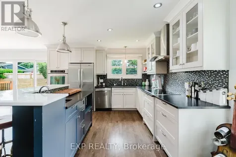 2136 Fillmore Crescent Ottawa ON K1J 6A4